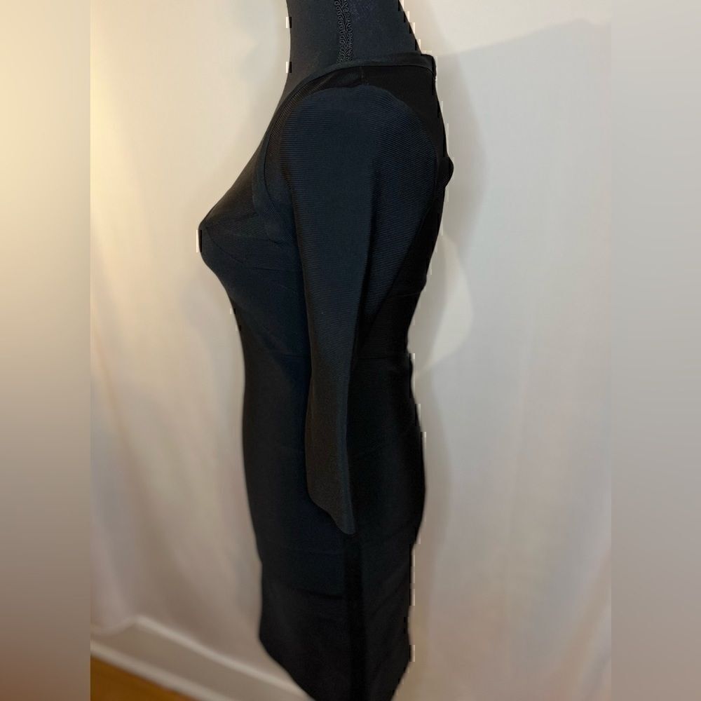 ⭐️5/$25 SALE White House Black Market Black slimming bodycon dress Size XXS - Picture 4 of 16